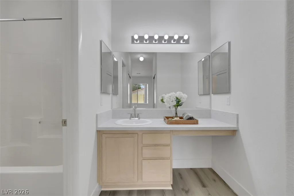 7304 Wandering Star, Las Vegas, NV 89131