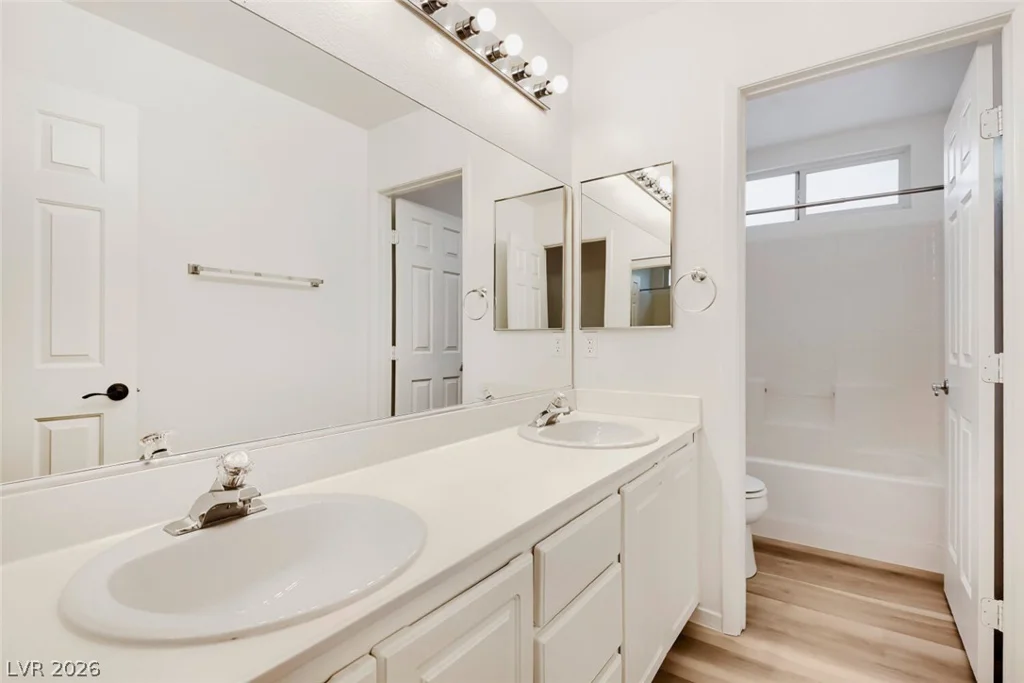 1326 Big Tree, North Las Vegas, NV 89031