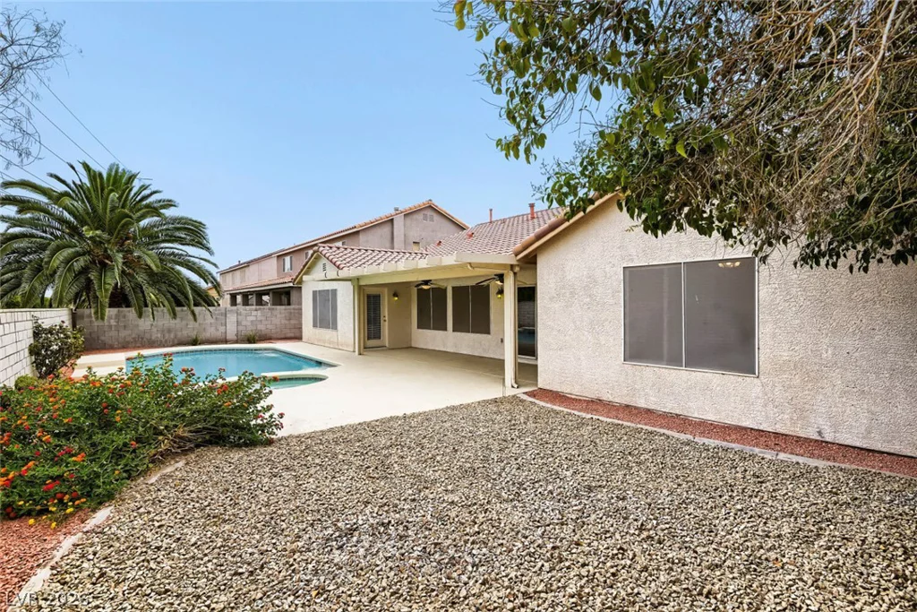 1326 Big Tree, North Las Vegas, NV 89031