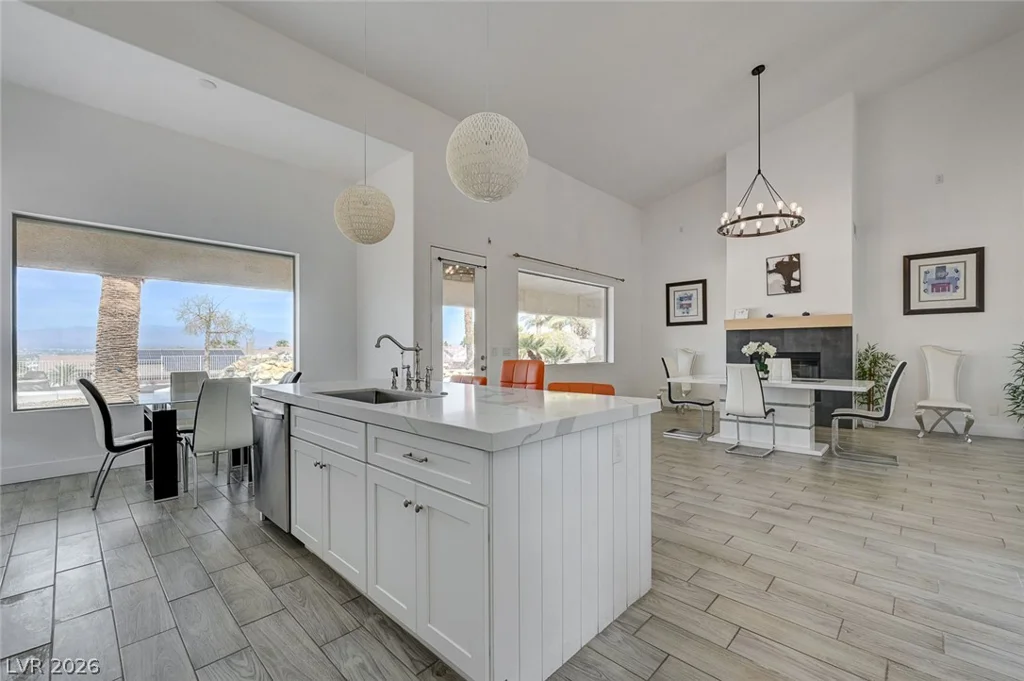 971 Temple View, Las Vegas, NV 89110