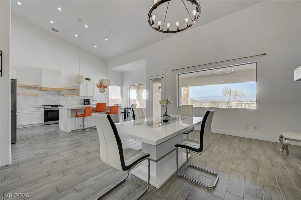 971 Temple View, Las Vegas, NV 89110