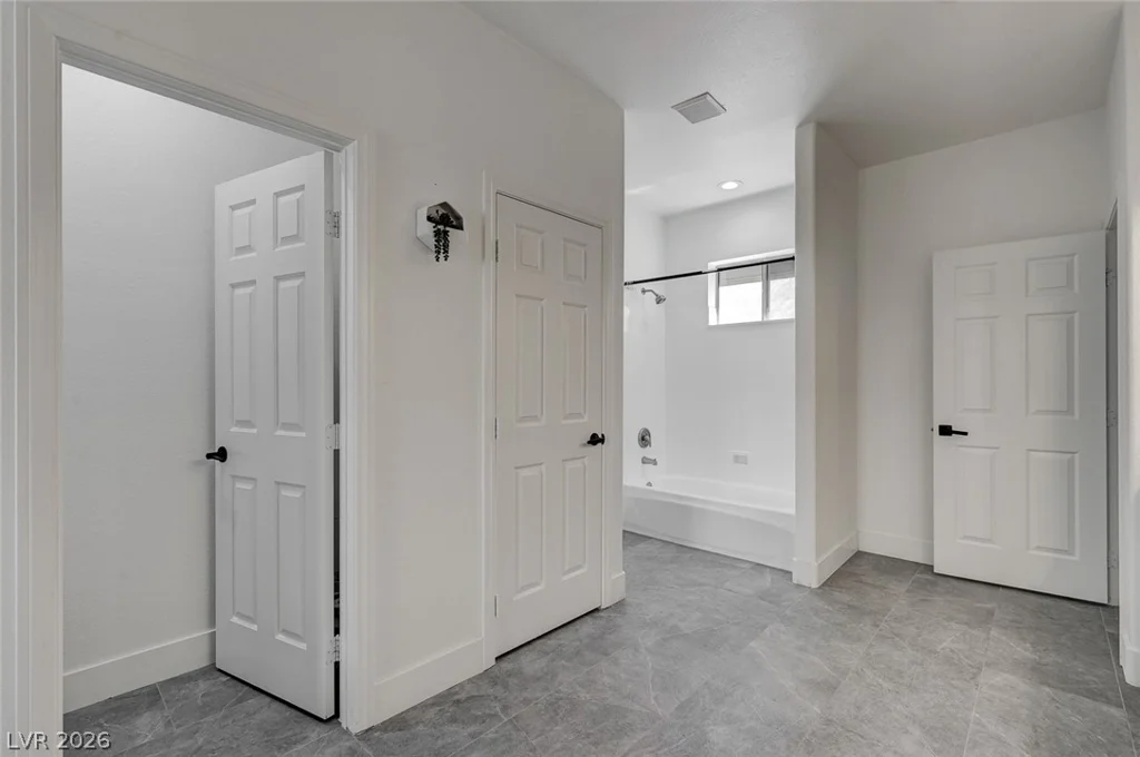 971 Temple View, Las Vegas, NV 89110