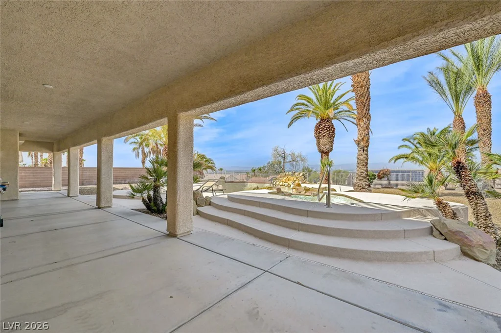 971 Temple View, Las Vegas, NV 89110