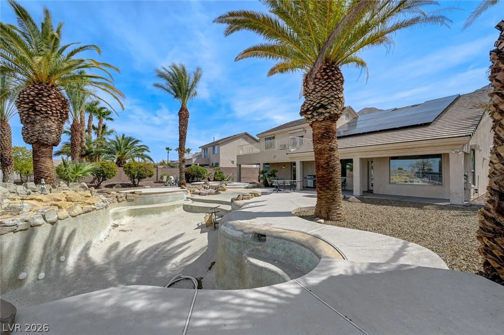 971 Temple View, Las Vegas, NV 89110