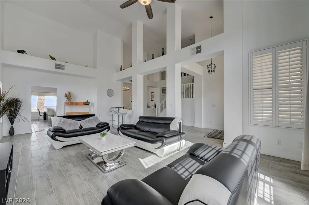 971 Temple View, Las Vegas, NV 89110