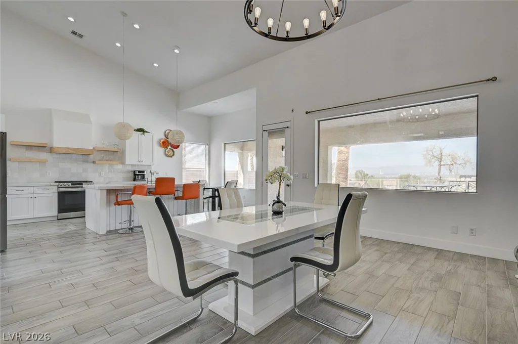 971 Temple View, Las Vegas, NV 89110
