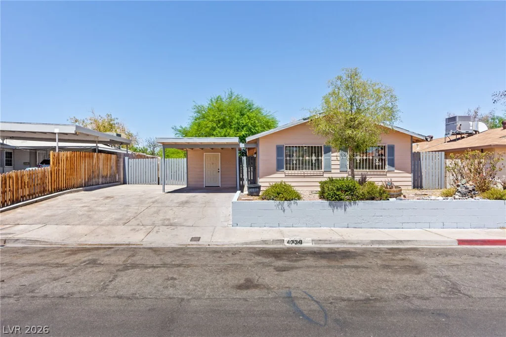 4736 Newton, Las Vegas, NV 89121