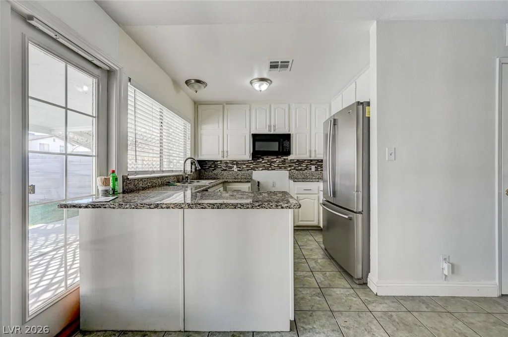 3933 Manford, Las Vegas, NV 89104