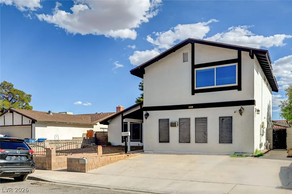3933 Manford, Las Vegas, NV 89104