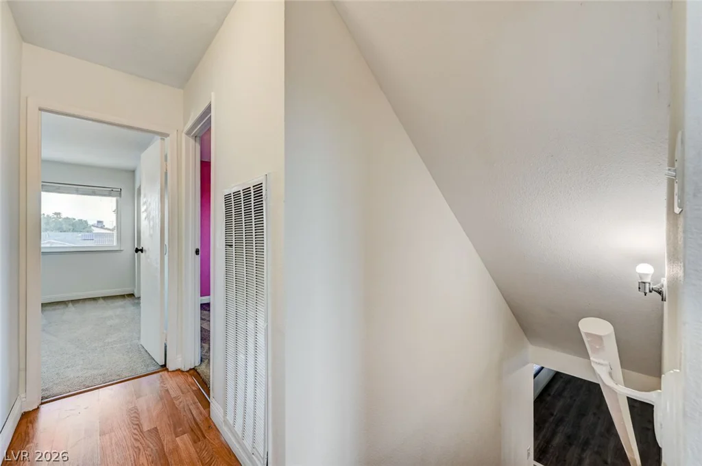 3933 Manford, Las Vegas, NV 89104