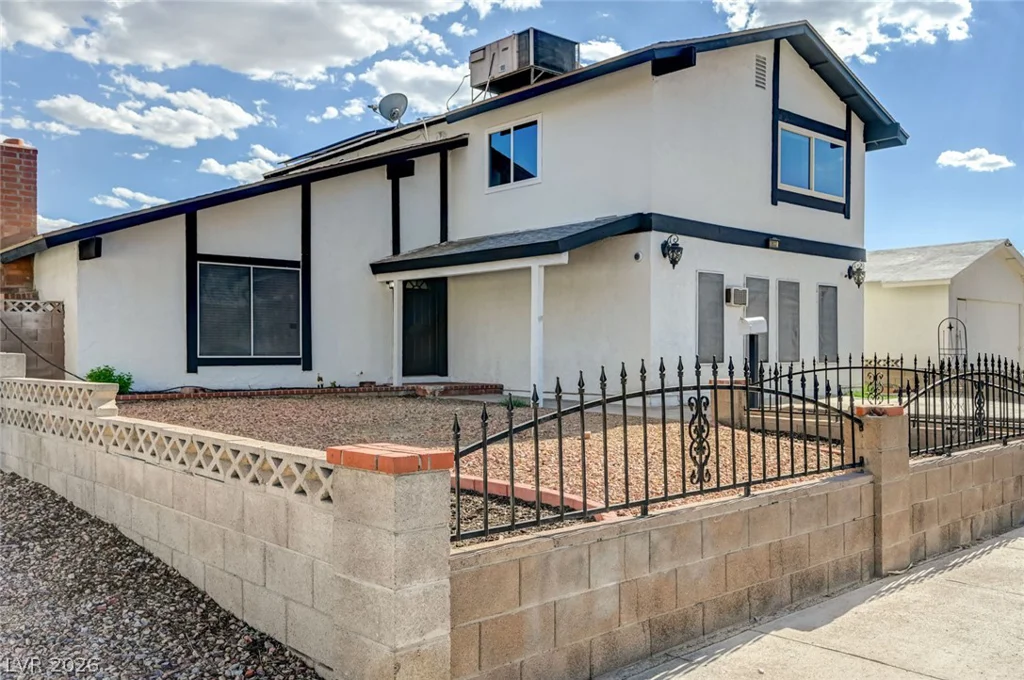 3933 Manford, Las Vegas, NV 89104