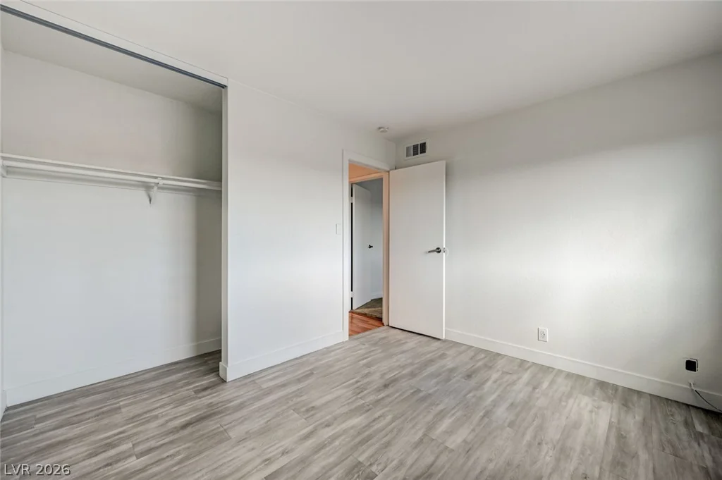 3933 Manford, Las Vegas, NV 89104