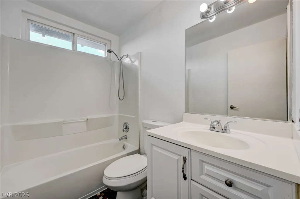 3933 Manford, Las Vegas, NV 89104