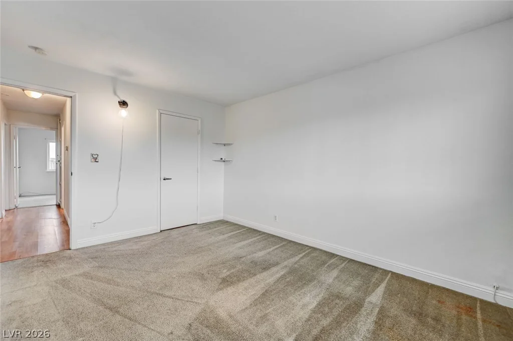 3933 Manford, Las Vegas, NV 89104