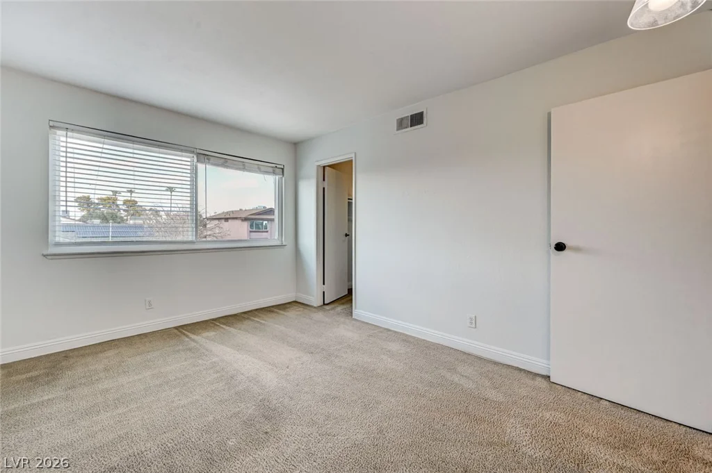 3933 Manford, Las Vegas, NV 89104