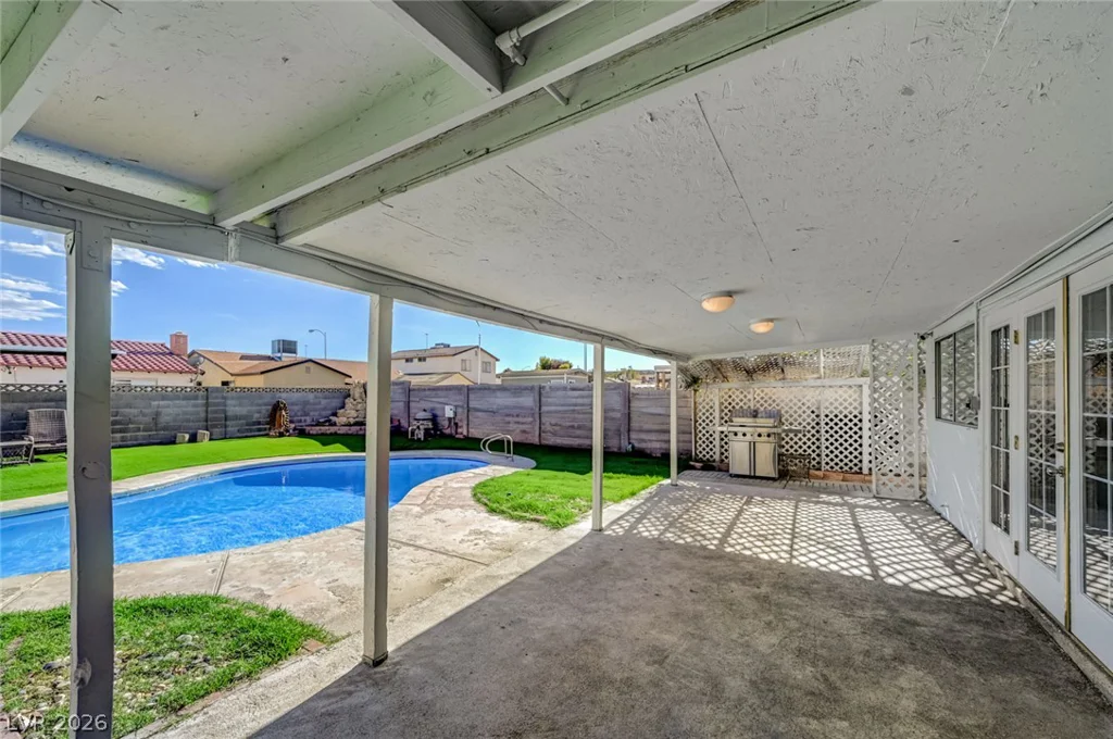 3933 Manford, Las Vegas, NV 89104