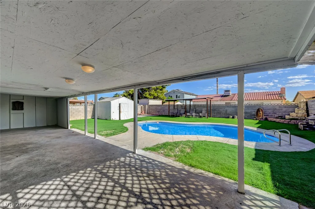 3933 Manford, Las Vegas, NV 89104
