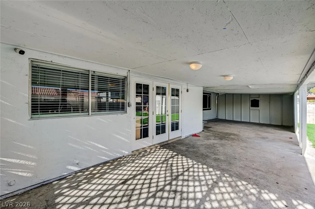 3933 Manford, Las Vegas, NV 89104