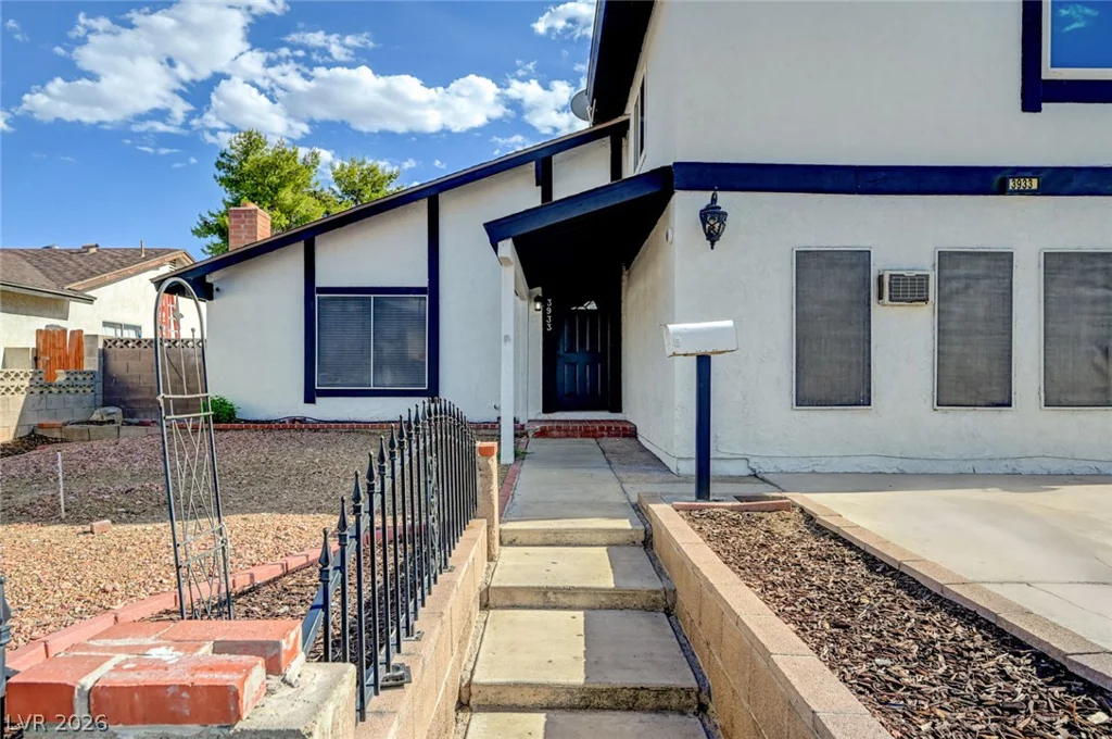 3933 Manford, Las Vegas, NV 89104