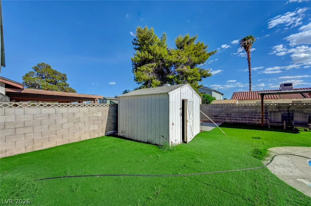 3933 Manford, Las Vegas, NV 89104