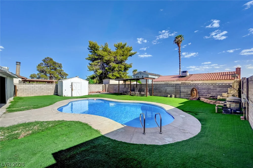 3933 Manford, Las Vegas, NV 89104