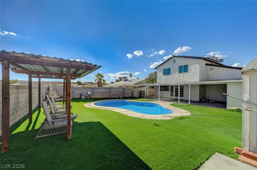 3933 Manford, Las Vegas, NV 89104
