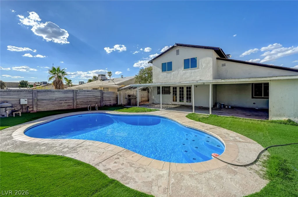 3933 Manford, Las Vegas, NV 89104