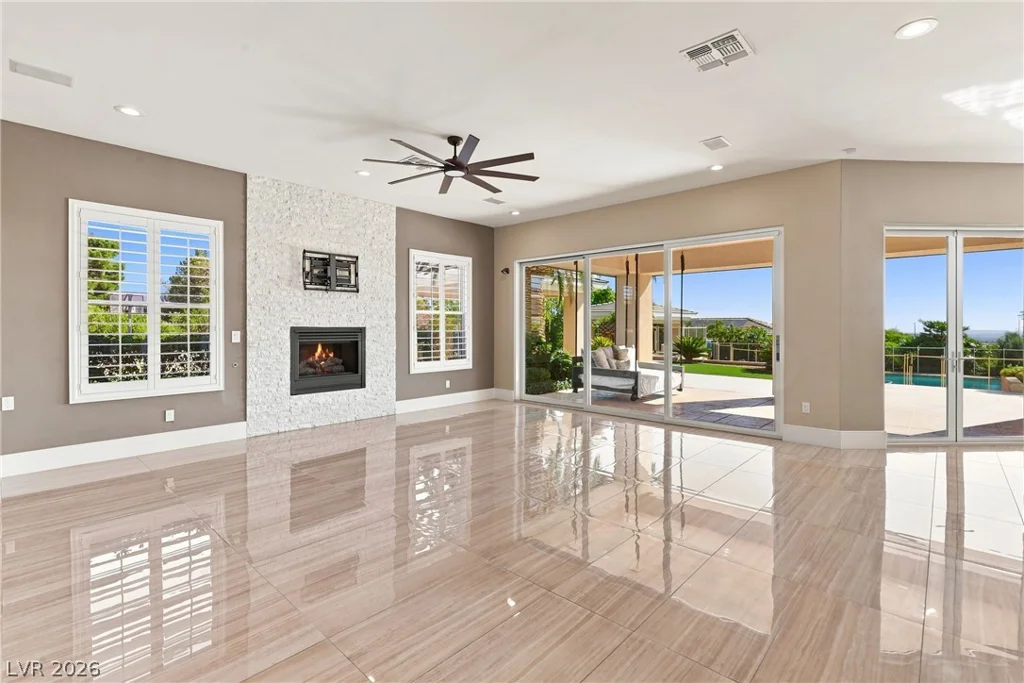 6940 Jensen, Las Vegas, NV 89149