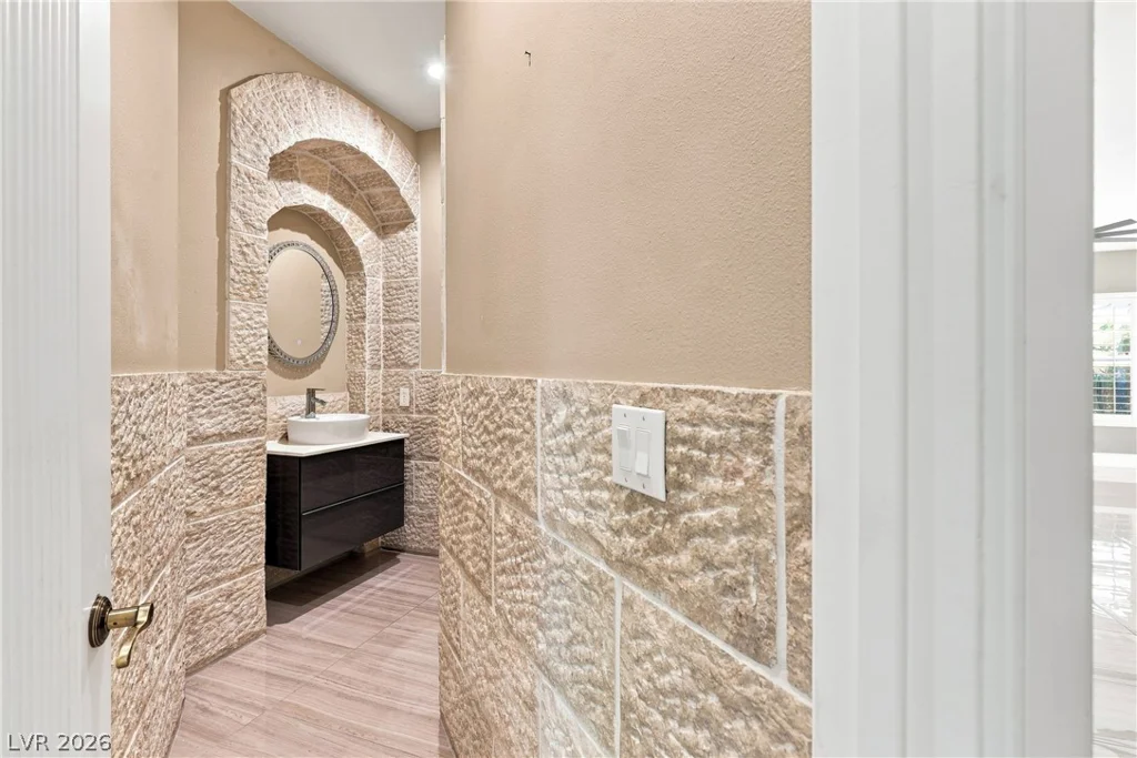 6940 Jensen, Las Vegas, NV 89149