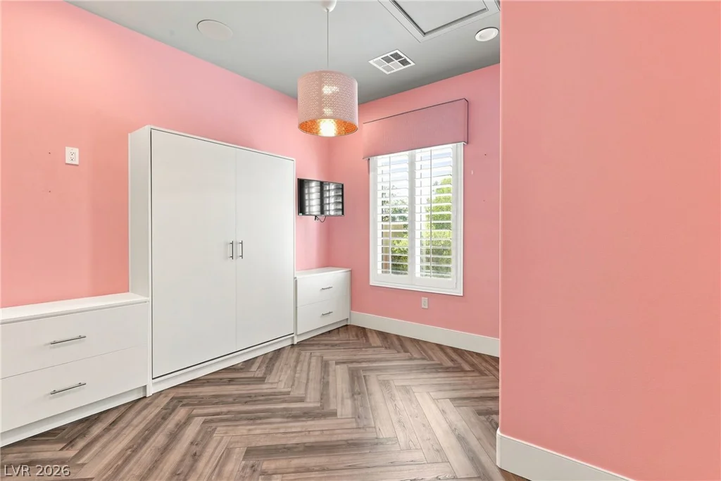 6940 Jensen, Las Vegas, NV 89149