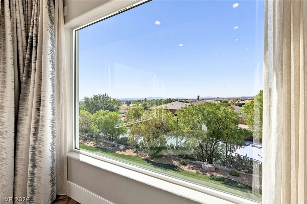 6940 Jensen, Las Vegas, NV 89149