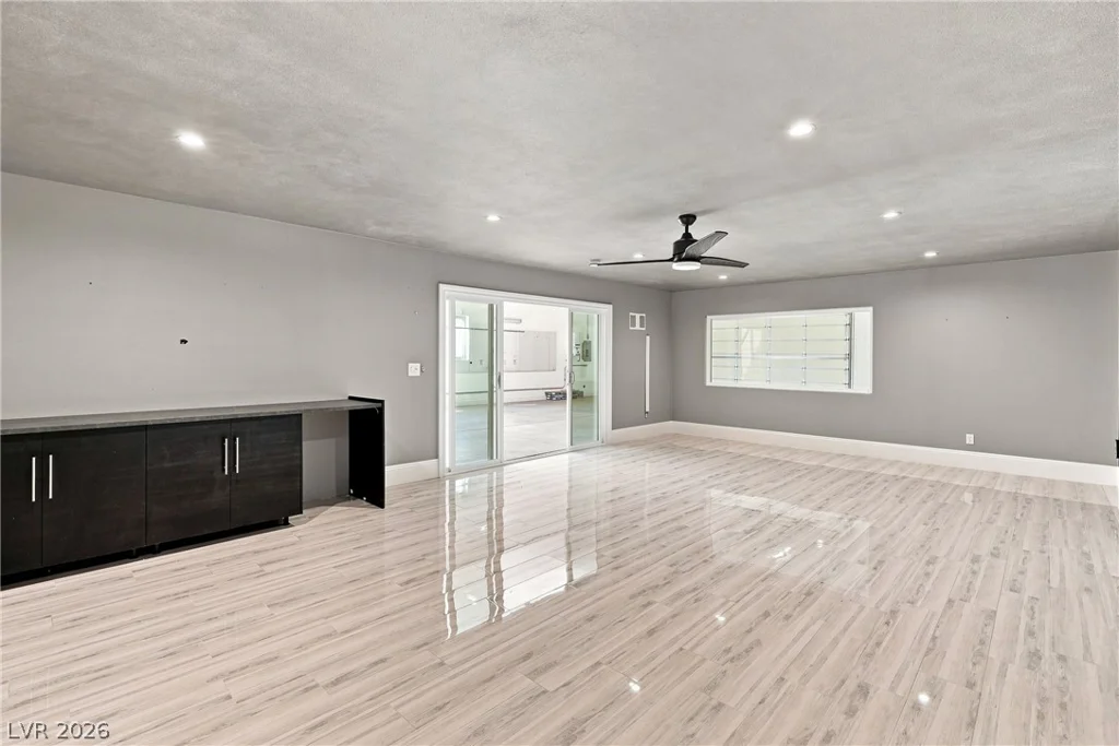 6940 Jensen, Las Vegas, NV 89149