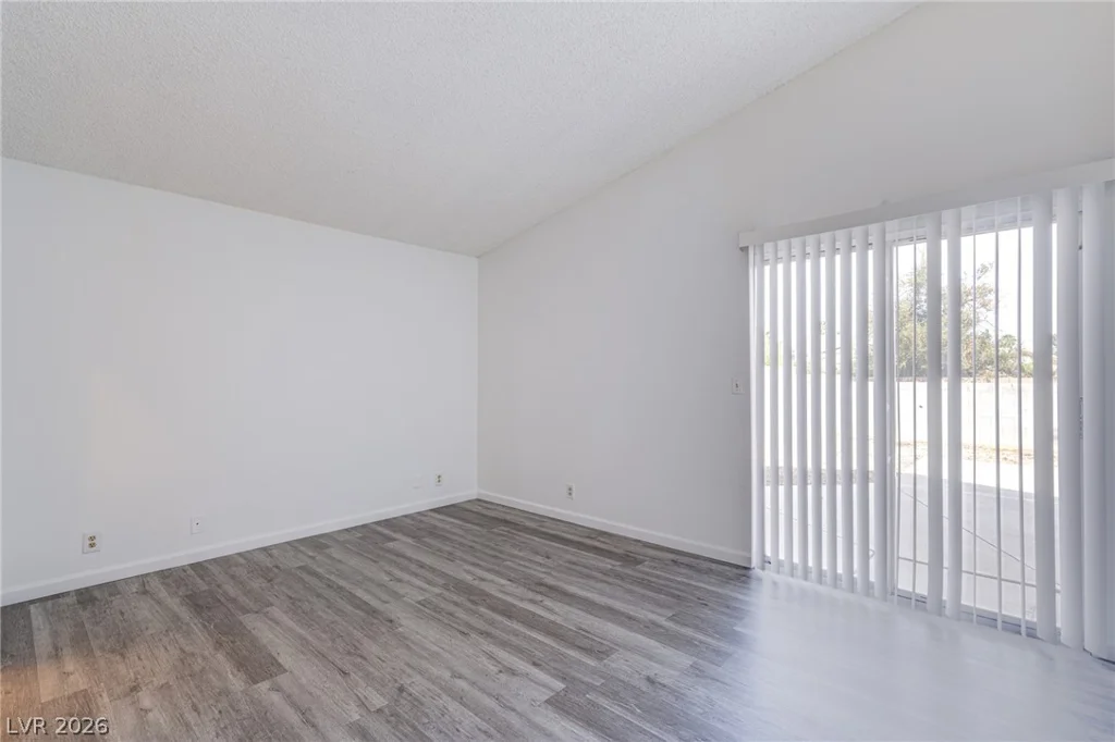 3821 Summer Breeze, Las Vegas, NV 89108