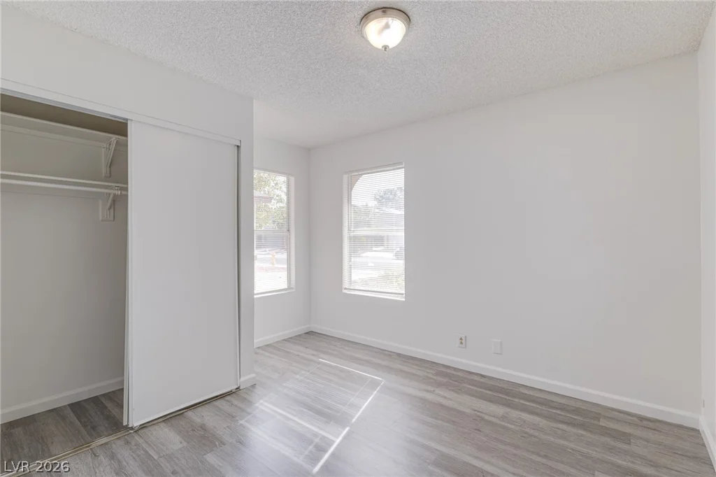 3821 Summer Breeze, Las Vegas, NV 89108