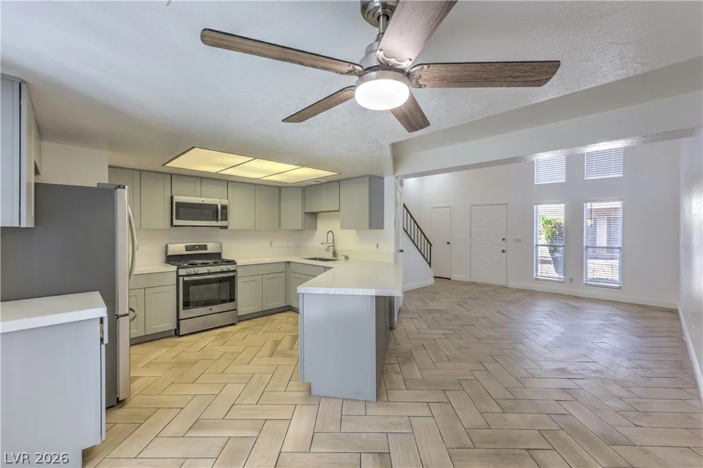 452 Sellers, Henderson, NV 89011