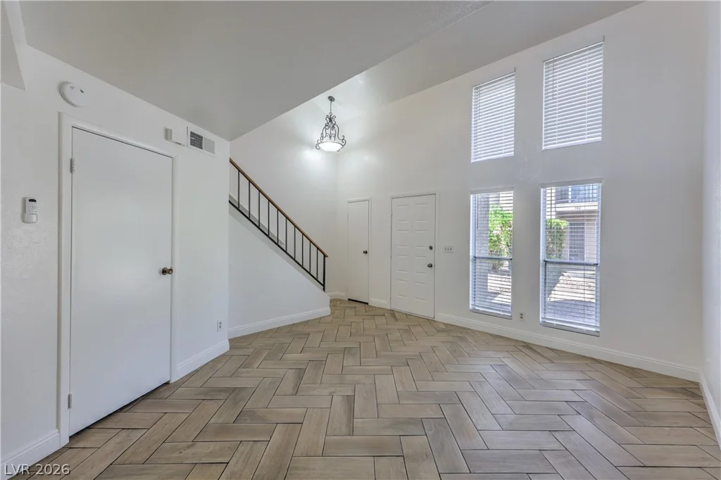 452 Sellers, Henderson, NV 89011