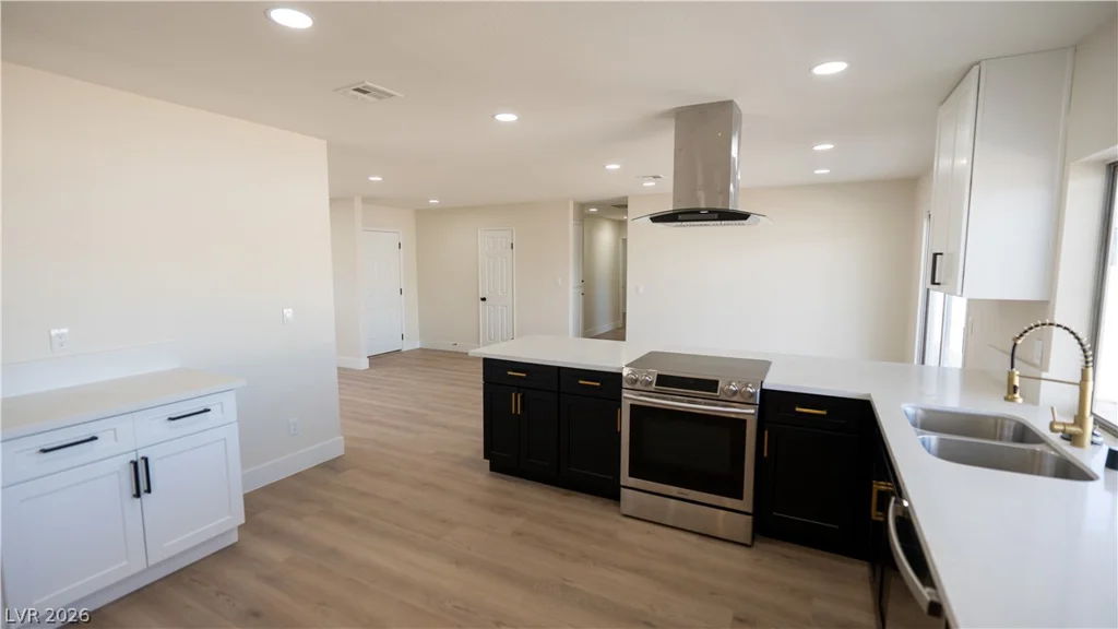 4540 Philadelphia, Las Vegas, NV 89104