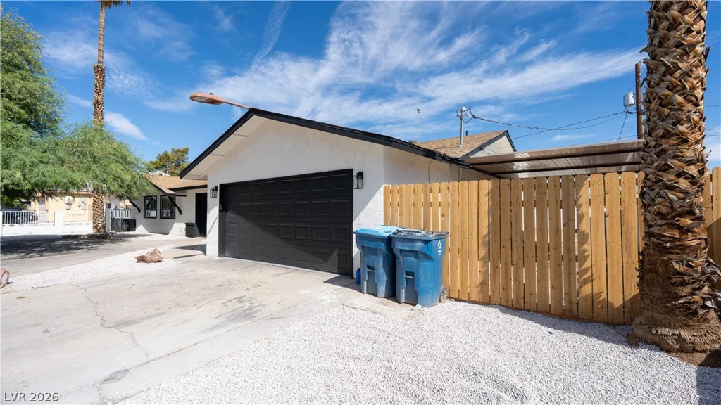 4540 Philadelphia, Las Vegas, NV 89104