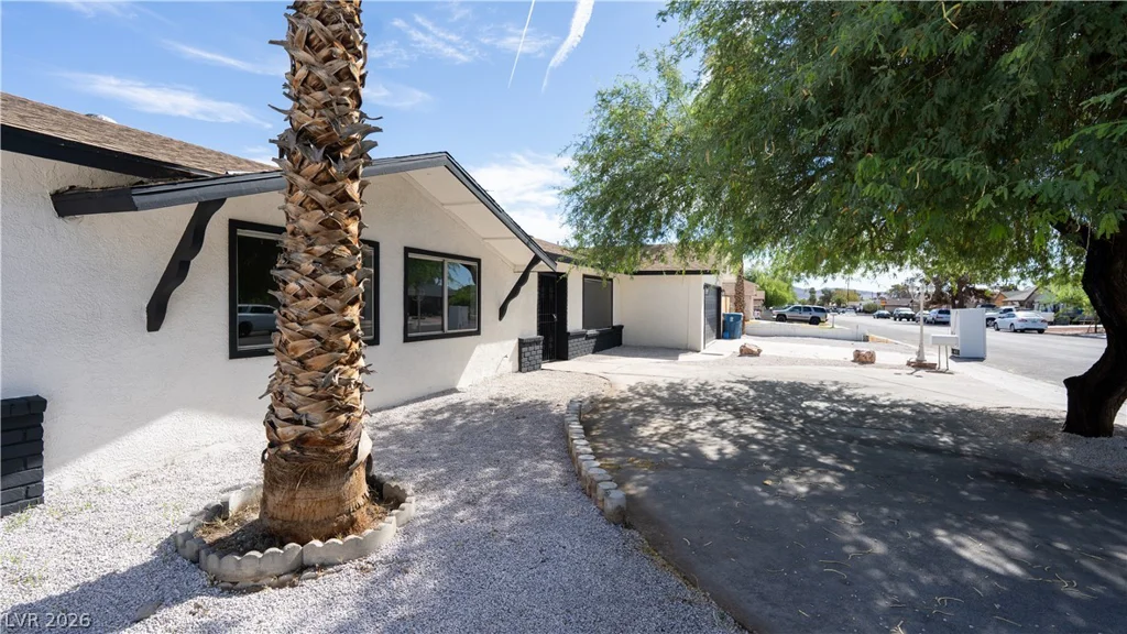 4540 Philadelphia, Las Vegas, NV 89104