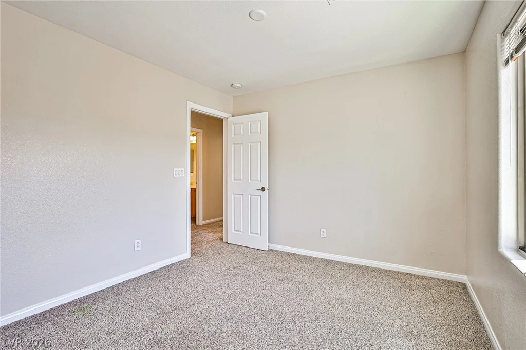 8022 Diamond Gorge, Las Vegas, NV 89178