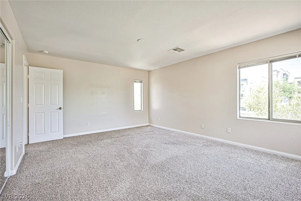 8022 Diamond Gorge, Las Vegas, NV 89178