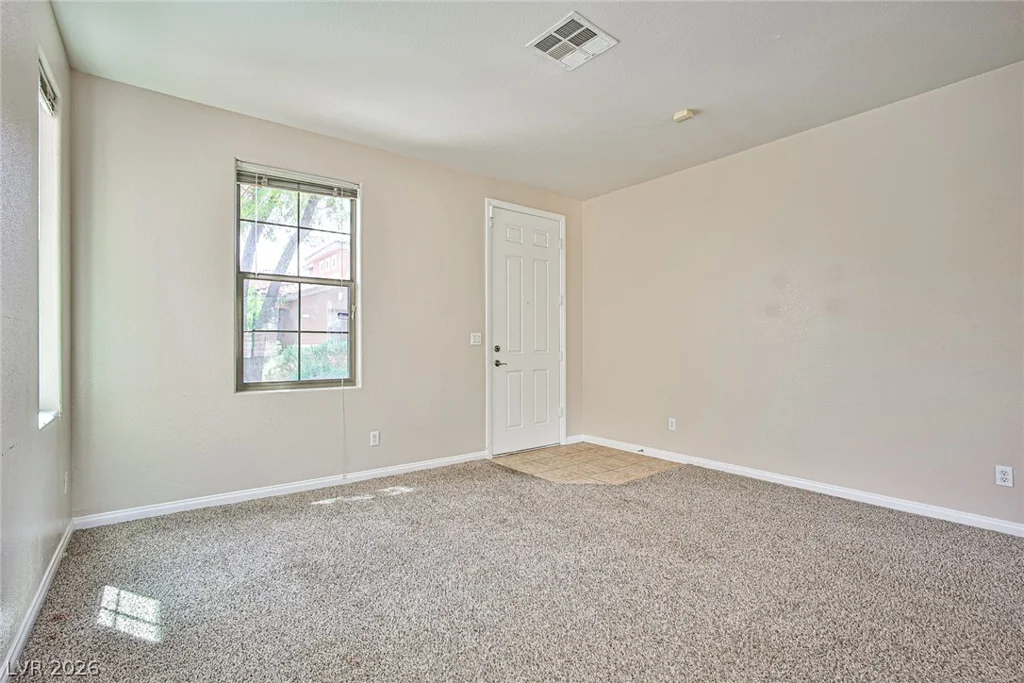 8022 Diamond Gorge, Las Vegas, NV 89178