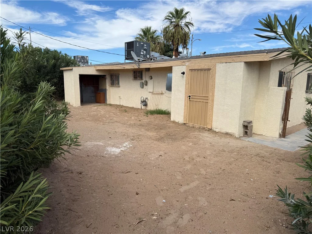 1925 Walker, Las Vegas, NV 89106