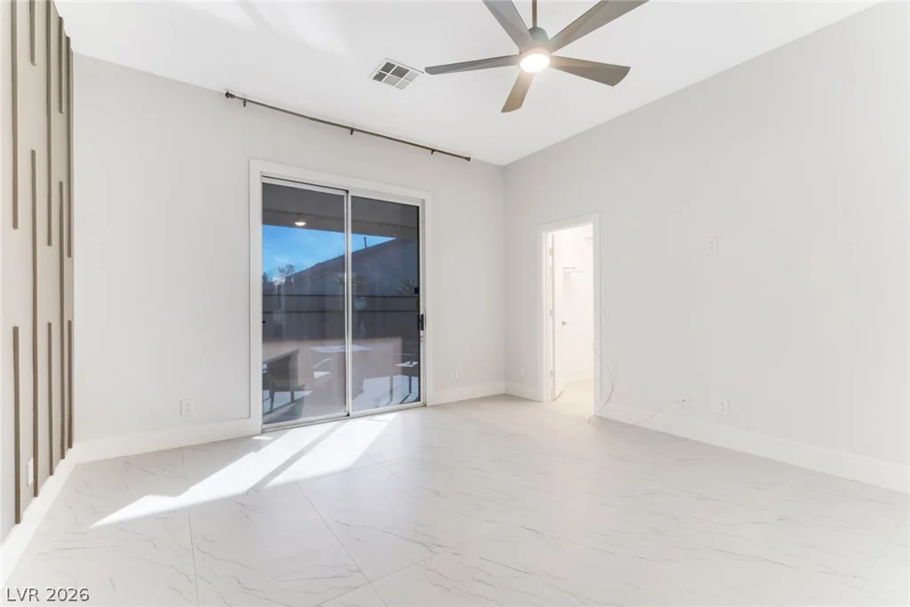 8702 Country Ridge, Las Vegas, NV 89123