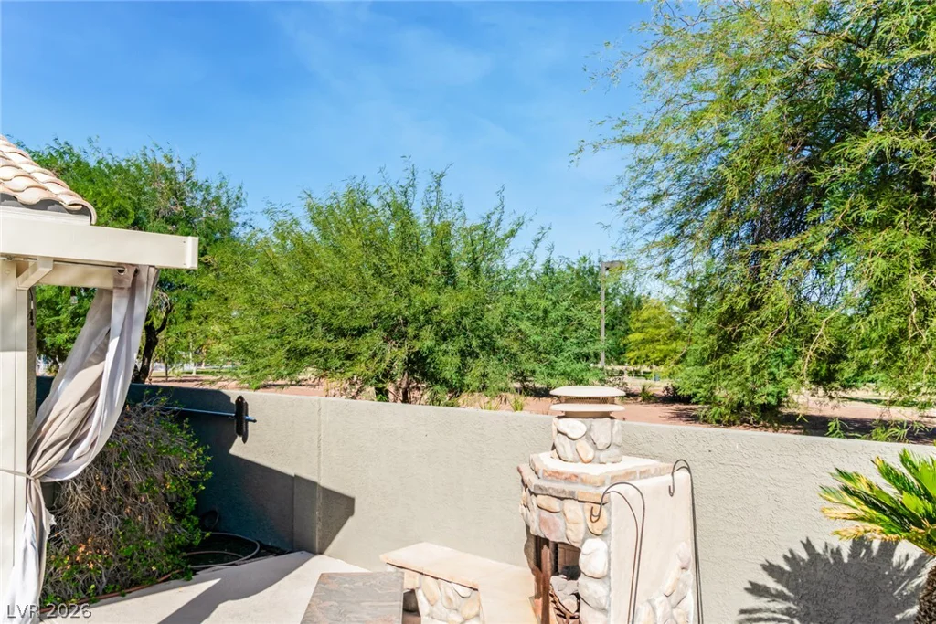 8702 Country Ridge, Las Vegas, NV 89123