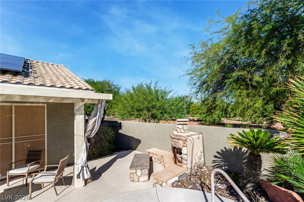8702 Country Ridge, Las Vegas, NV 89123