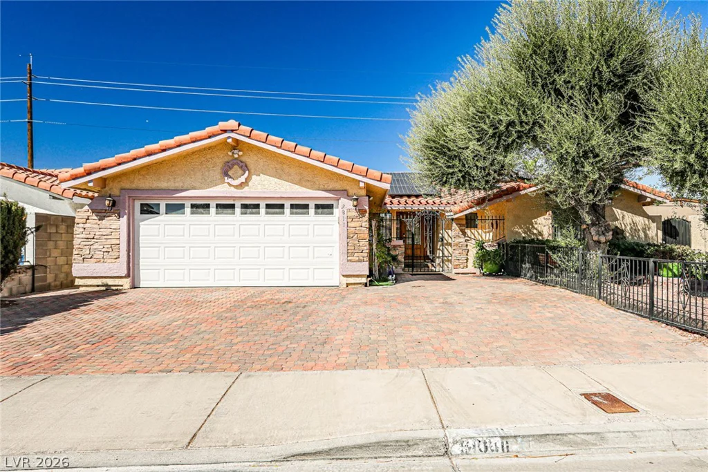 3811 Leisure, Las Vegas, NV 89103