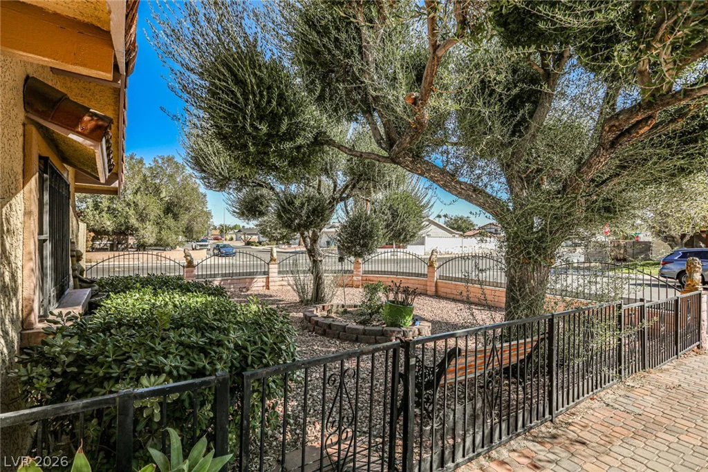 3811 Leisure, Las Vegas, NV 89103