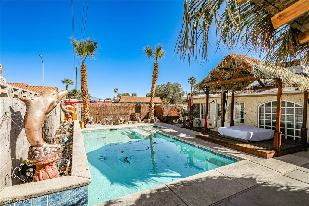 3811 Leisure, Las Vegas, NV 89103