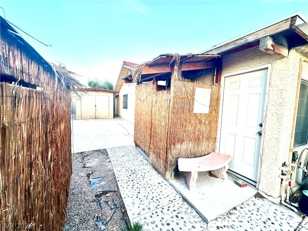3811 Leisure, Las Vegas, NV 89103